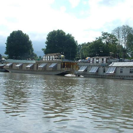 The Shelter Group Of Houseboats & Tour Organiser Srīnagar Екстериор снимка