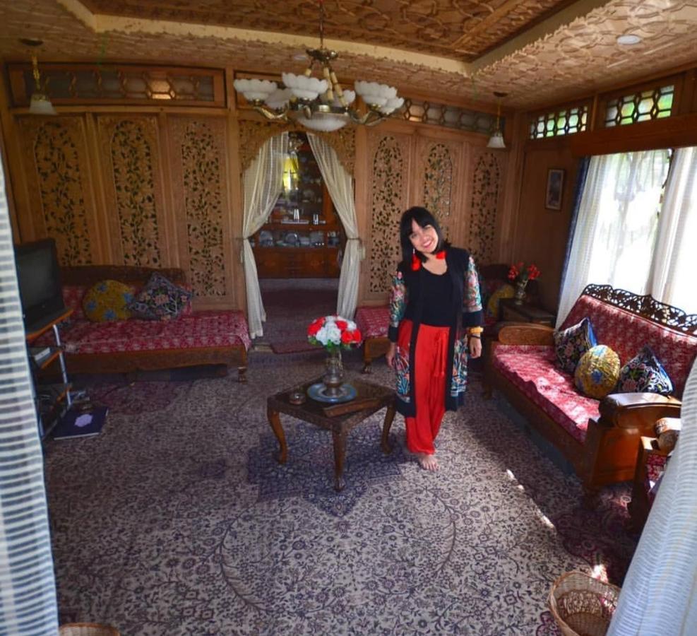 The Shelter Group Of Houseboats & Tour Organiser Srīnagar Екстериор снимка